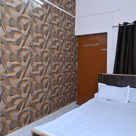 Privyrooms Gorakhpur Kültér fotó