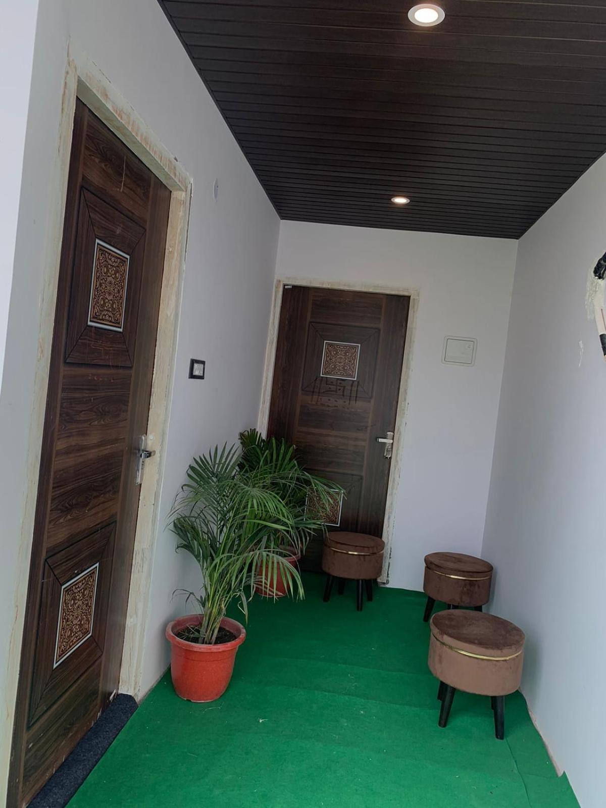 Privyrooms Gorakhpur Kültér fotó