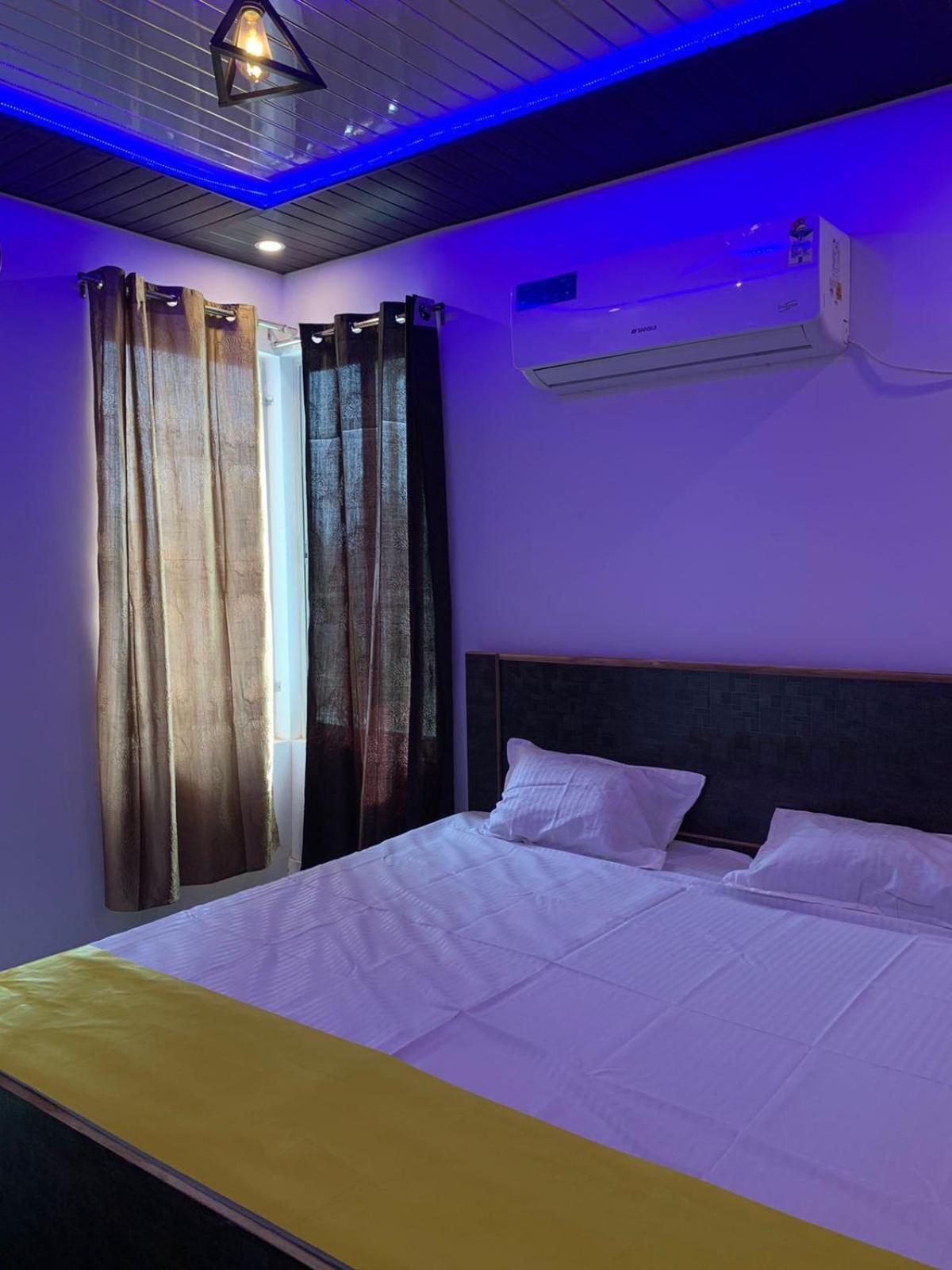 Privyrooms Gorakhpur Kültér fotó