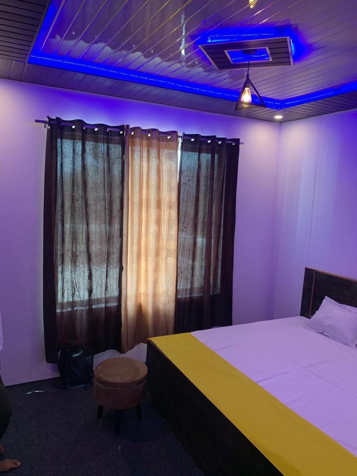 Privyrooms Gorakhpur Kültér fotó