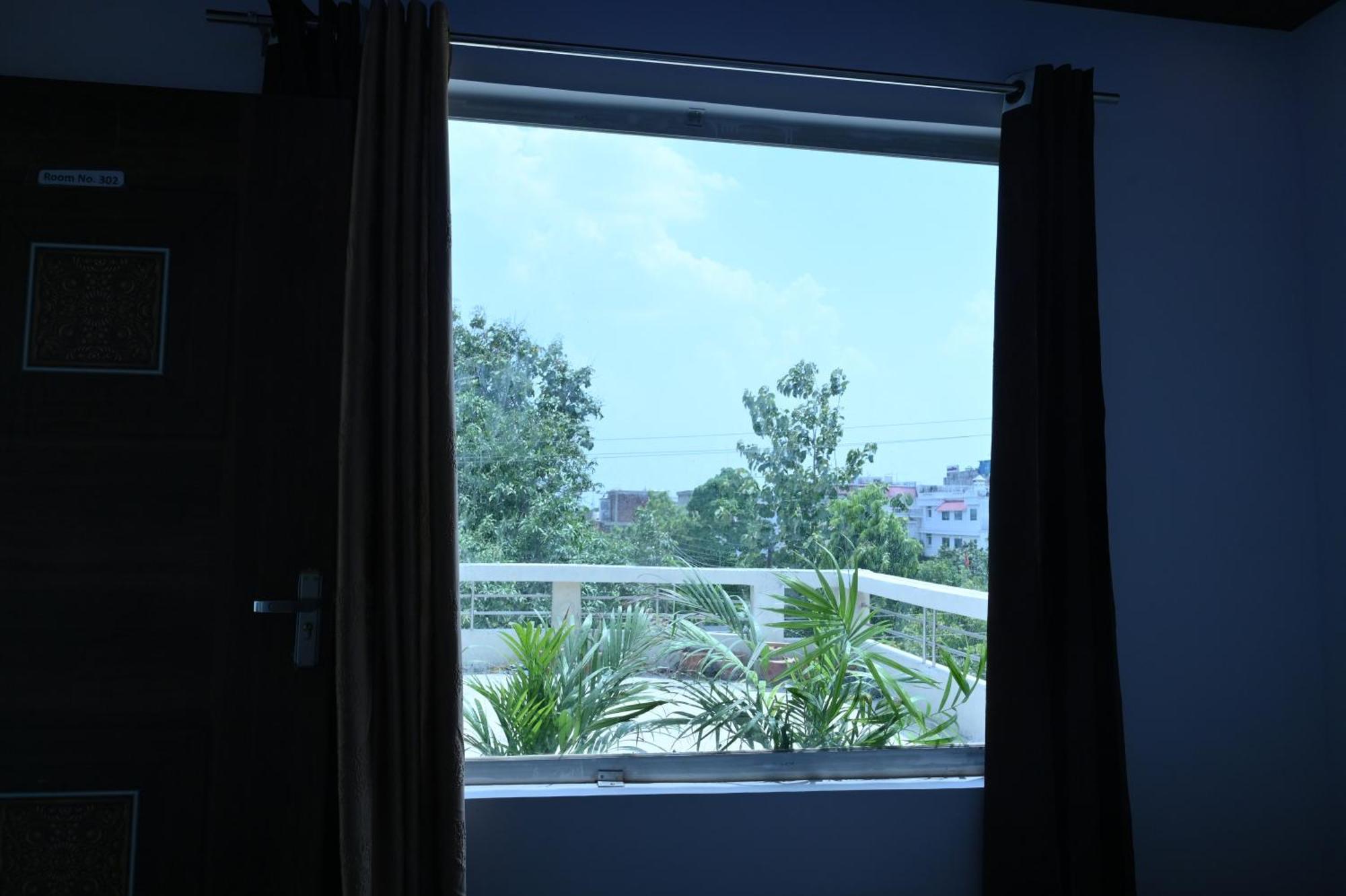 Privyrooms Gorakhpur Kültér fotó