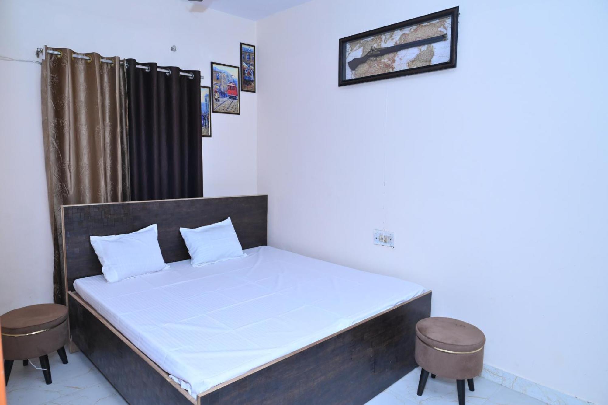 Privyrooms Gorakhpur Kültér fotó