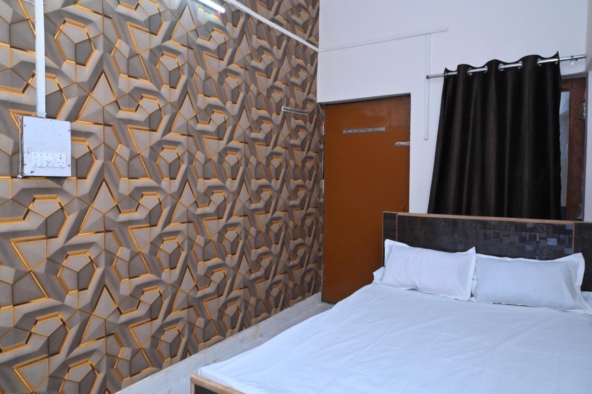 Privyrooms Gorakhpur Kültér fotó