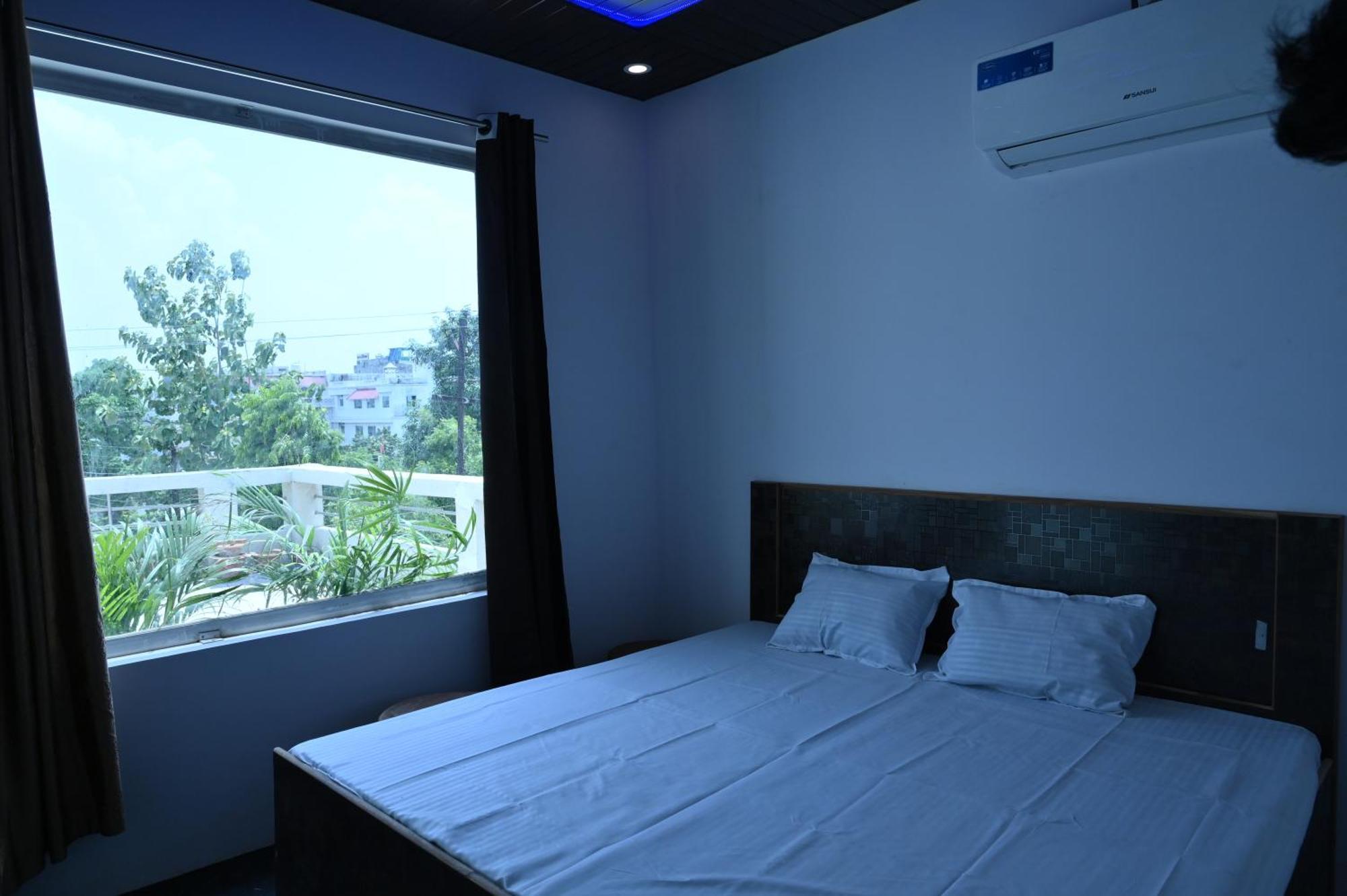 Privyrooms Gorakhpur Kültér fotó